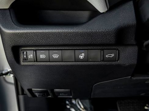 Used 2025 Toyota RAV4 XLE w/ Convenience Package FWD image 18