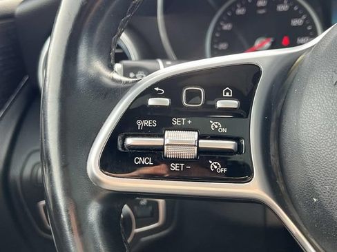 Used 2020 Mercedes-Benz GLC 300 4MATIC image 27