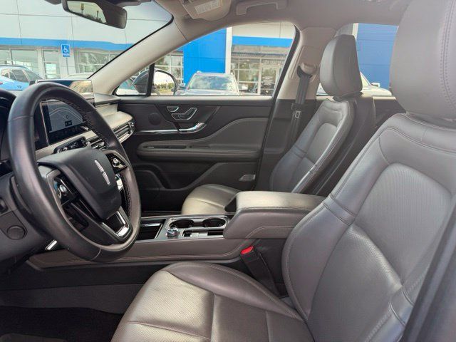 Used 2024 Lincoln Corsair AWD w/ Equipment Group 101A image 14