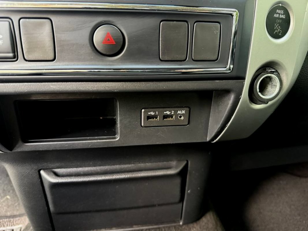 Used 2019 Nissan Titan SV RWD image 27