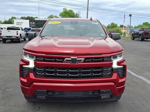 Used 2023 Chevrolet Silverado 1500 RST w/ Z71 Off-Road Package AWD/4WD image 2