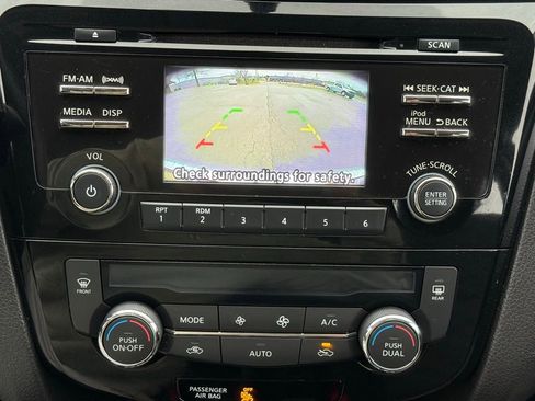 Used 2018 Nissan Rogue Sport SV FWD image 33