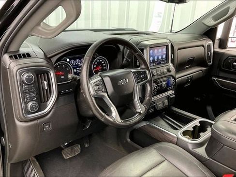 Used 2022 Chevrolet Silverado 2500 LTZ w/ LTZ Plus Package AWD/4WD image 17