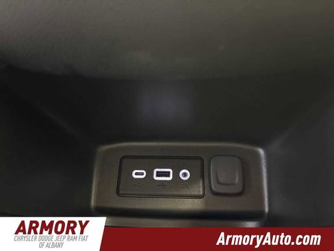 Used 2024 Chevrolet Equinox LT image 21