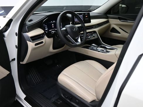 Used 2023 INFINITI QX60 Luxe FWD image 2