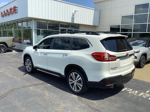 Used 2019 Subaru Ascent Touring AWD/4WD image 5