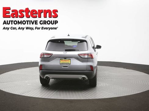 Used 2022 Ford Escape SE FWD image 39