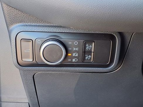 New 2026 Ford Explorer Active RWD image 11