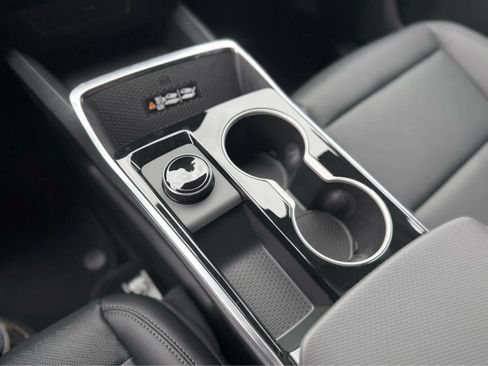 New 2026 Chevrolet Equinox LT w/ Convenience Package II image 28