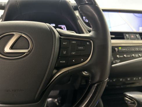 Used 2020 Lexus ES 350 w/ Accessory Package FWD image 20