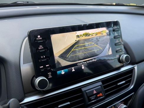 Used 2021 Honda Accord LX image 28