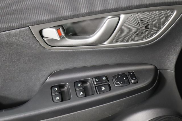 Used 2021 Hyundai Kona Limited FWD image 19
