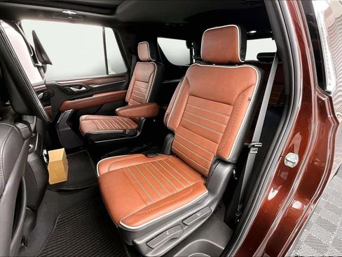 Used 2023 GMC Yukon Denali Ultimate image 26