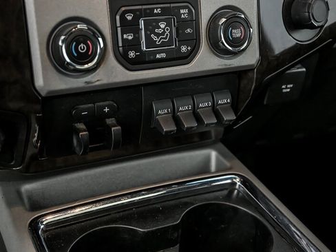 Used 2016 Ford F250 Platinum w/ FX4 Off-Road Package image 28