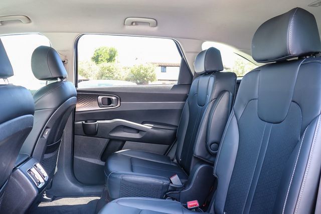 Certified 2023 Kia Sorento EX FWD image 19