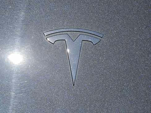 Used 2021 Tesla Model Y 2WD image 18