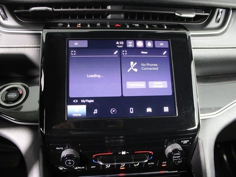 Used 2023 Jeep Grand Cherokee Laredo image 16