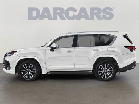 New 2025 Lexus LX 600 4WD w/ Luxury Package image 2