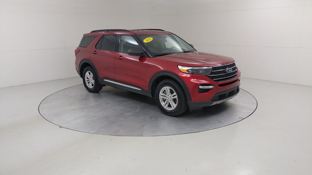 Certified 2022 Ford Explorer XLT w/ Equipment Group 202A AWD/4WD image 11