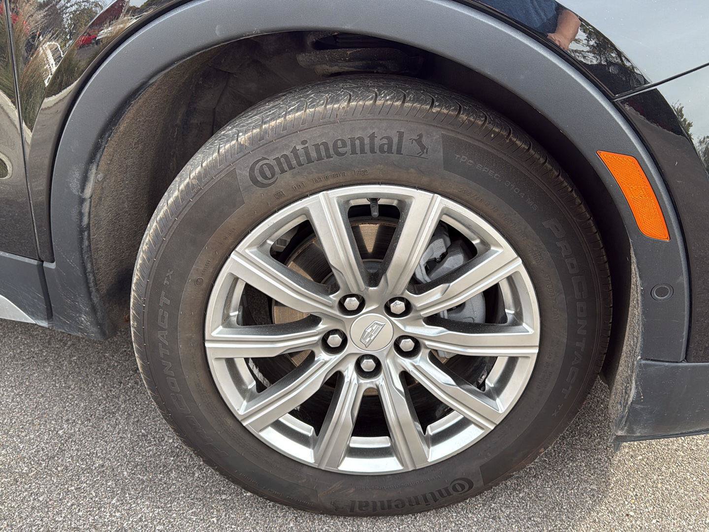 Used 2022 Cadillac XT4 Premium Luxury w/ Sun And Sound Package AWD/4WD image 13