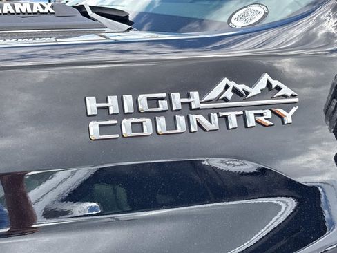 Used 2022 Chevrolet Silverado 2500 High Country w/ Z71 Off-Road Package AWD/4WD image 13