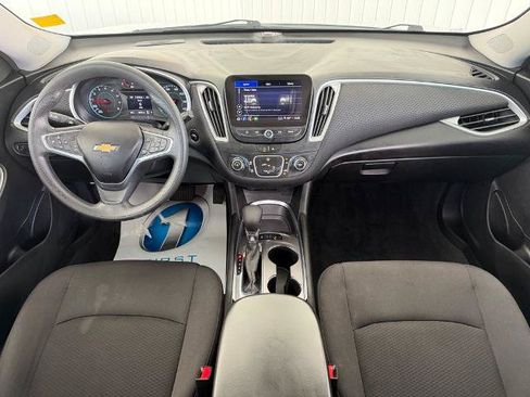 Used 2022 Chevrolet Malibu LS w/ Driver Confidence Package II FWD image 5