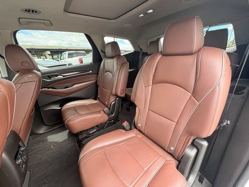 Used 2019 Buick Enclave Avenir FWD image 26