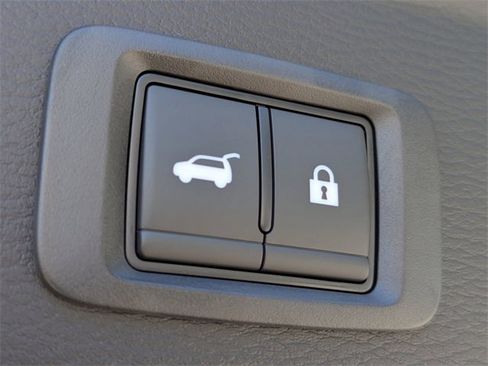 New 2025 Mitsubishi Outlander SE image 19