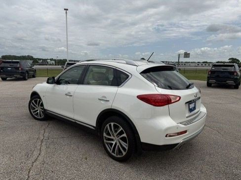 Used 2016 INFINITI QX50 AWD w/ Deluxe Touring Package image 7