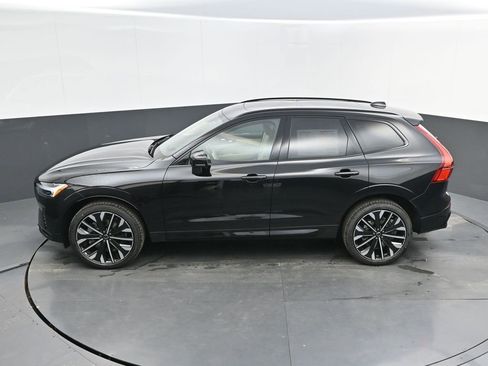 New 2026 Volvo XC60 B5 Ultra w/ Climate Package AWD/4WD image 23