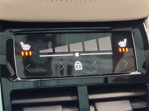 New 2026 Volvo XC90 B6 Plus w/ Protection Package Premier image 9