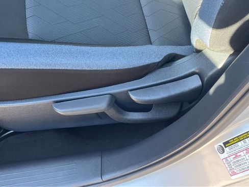 Used 2025 Nissan Versa SV FWD image 22