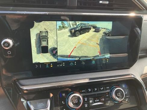 Used 2023 GMC Sierra 1500 AT4 w/ AT4 Premium Package AWD/4WD image 33