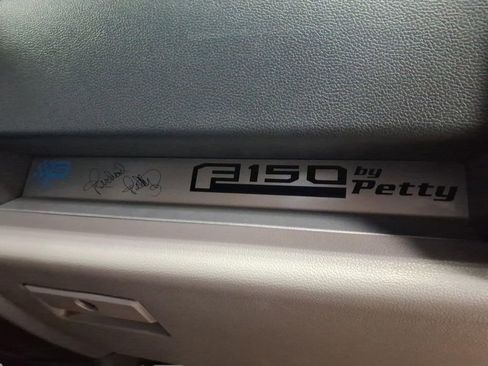 Used 2018 Ford F150 XLT w/ Equipment Group 301A Mid image 13