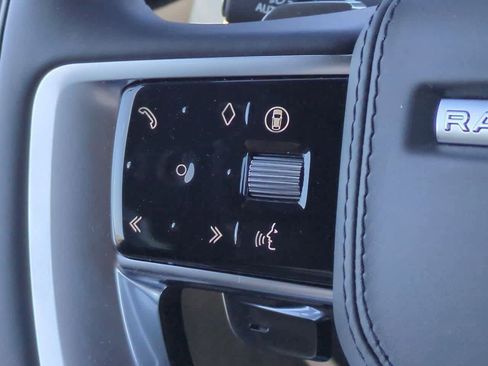 New 2025 Land Rover Range Rover Long Wheelbase SE image 24