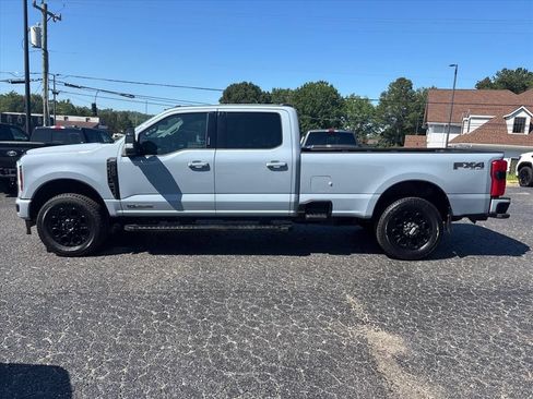 Used 2024 Ford F250 Lariat w/ Black Appearance Package AWD/4WD image 4