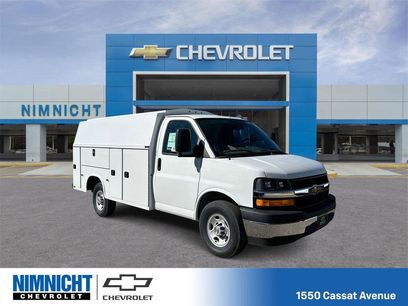 New 2025 Chevrolet Express 3500 w/ Power Convenience Package