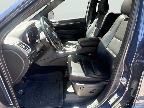 Used 2021 Jeep Grand Cherokee Limited AWD/4WD image 17