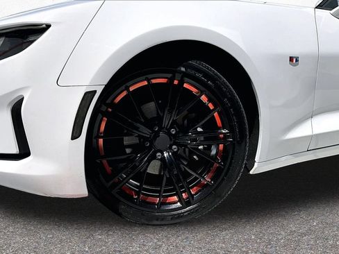 Used 2019 Chevrolet Camaro LT RWD image 33