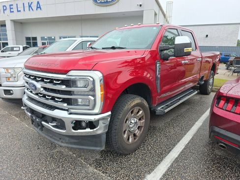Used 2023 Ford F350 Lariat w/ Chrome Package AWD/4WD image 3