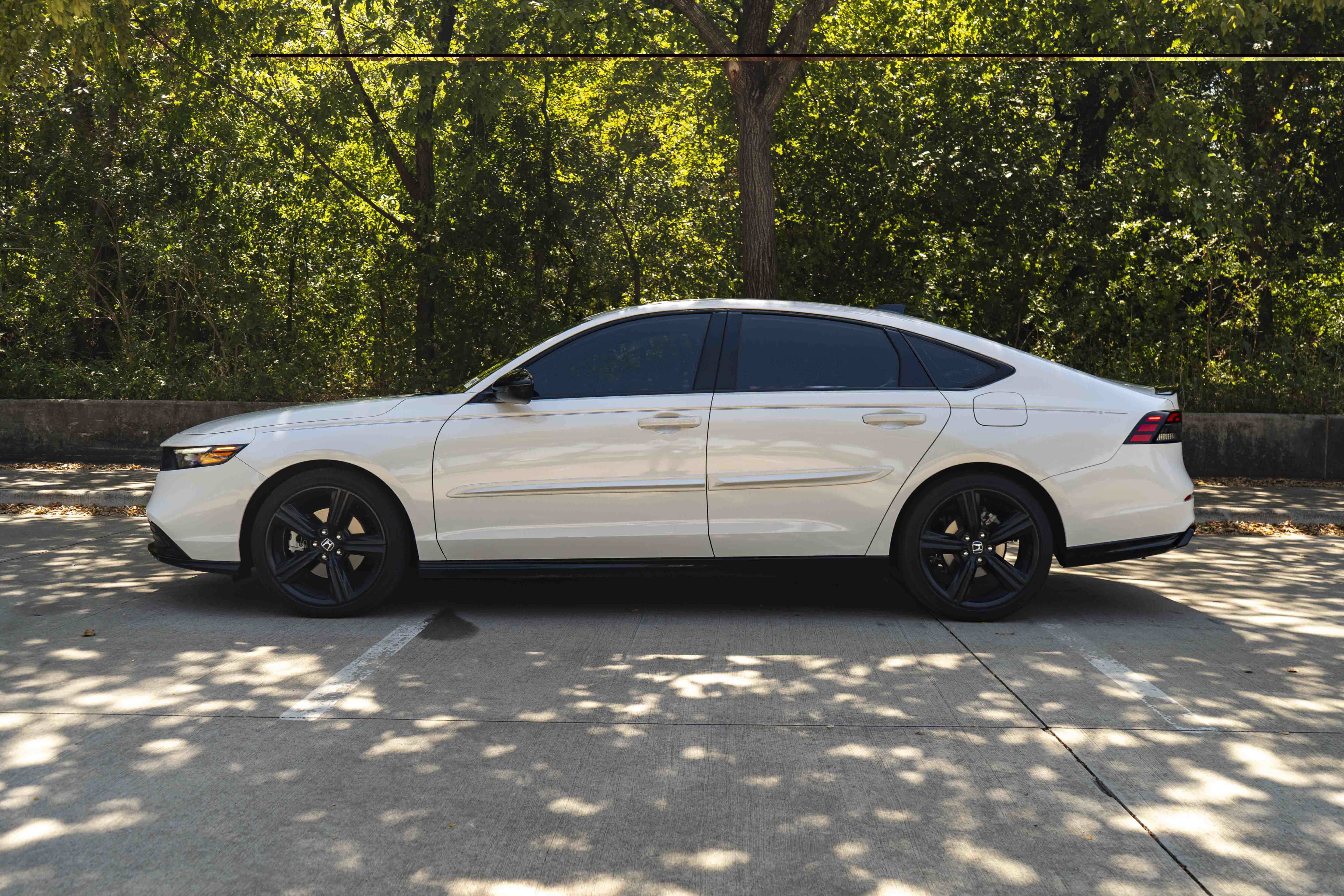 Used 2023 Honda Accord Sport image 6