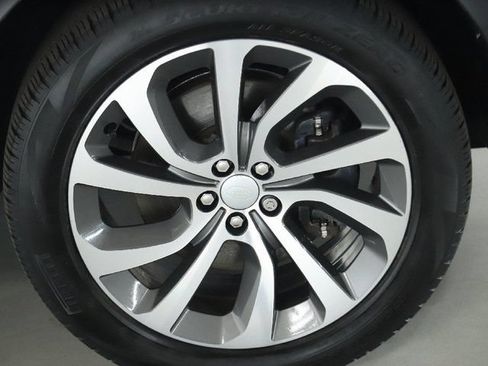 Certified 2022 Land Rover Discovery Sport S AWD/4WD image 41