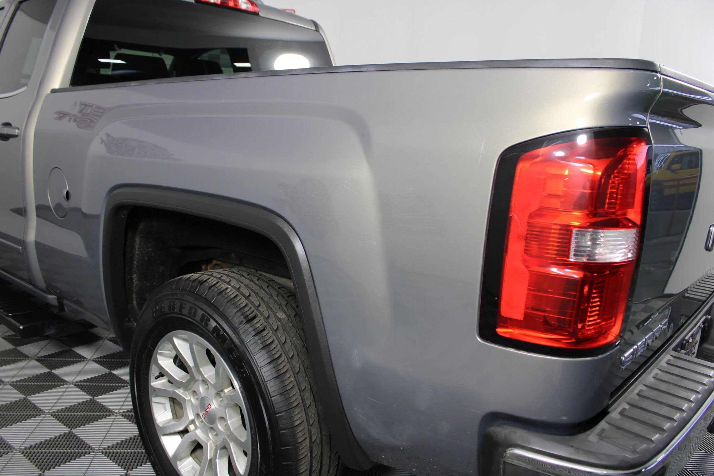 Used 2017 GMC Sierra 1500 SLE w/ SLE Value Package AWD/4WD image 28