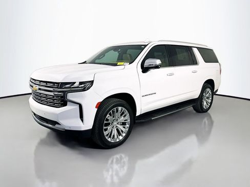Used 2021 Chevrolet Suburban Premier w/ Premium Package image 3