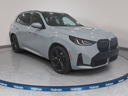Used 2025 BMW X3 xDrive30i w/ M Sport Package AWD/4WD image 4