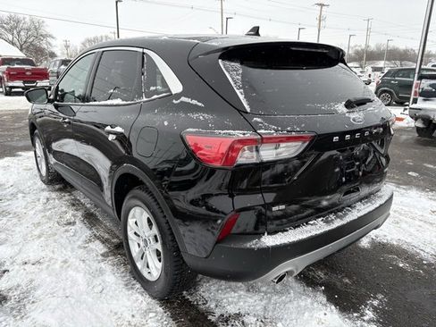 Used 2020 Ford Escape SE image 6