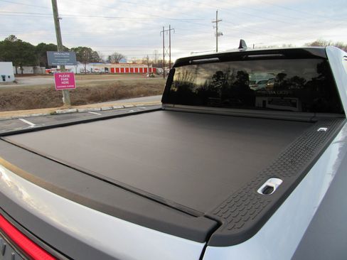 Used 2022 Rivian R1T Launch Edition image 13