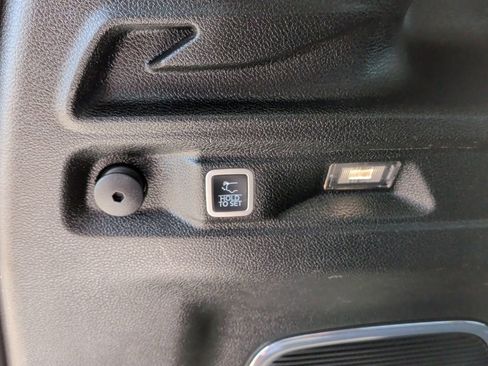 Used 2021 Jeep Grand Cherokee L Limited image 48