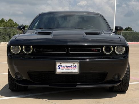 Used 2015 Dodge Challenger R/T w/ Quick Order Package 28B R/T RWD image 7