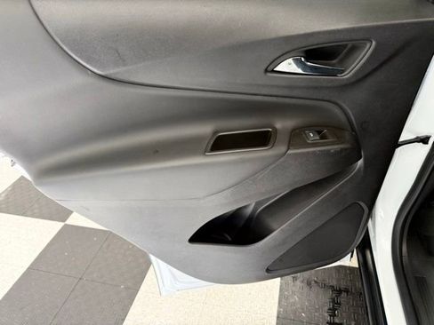 Used 2023 Chevrolet Equinox LT w/ LPO, Floor Liner Package AWD/4WD image 18